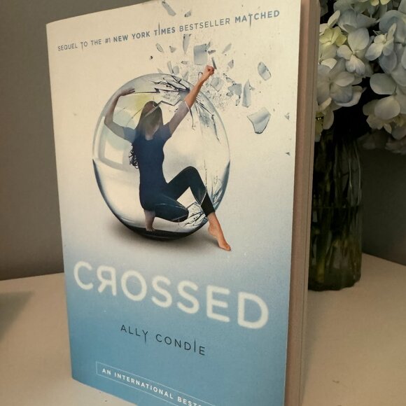 Matched Trilogy by Ally Condie - Picture 3 of 4